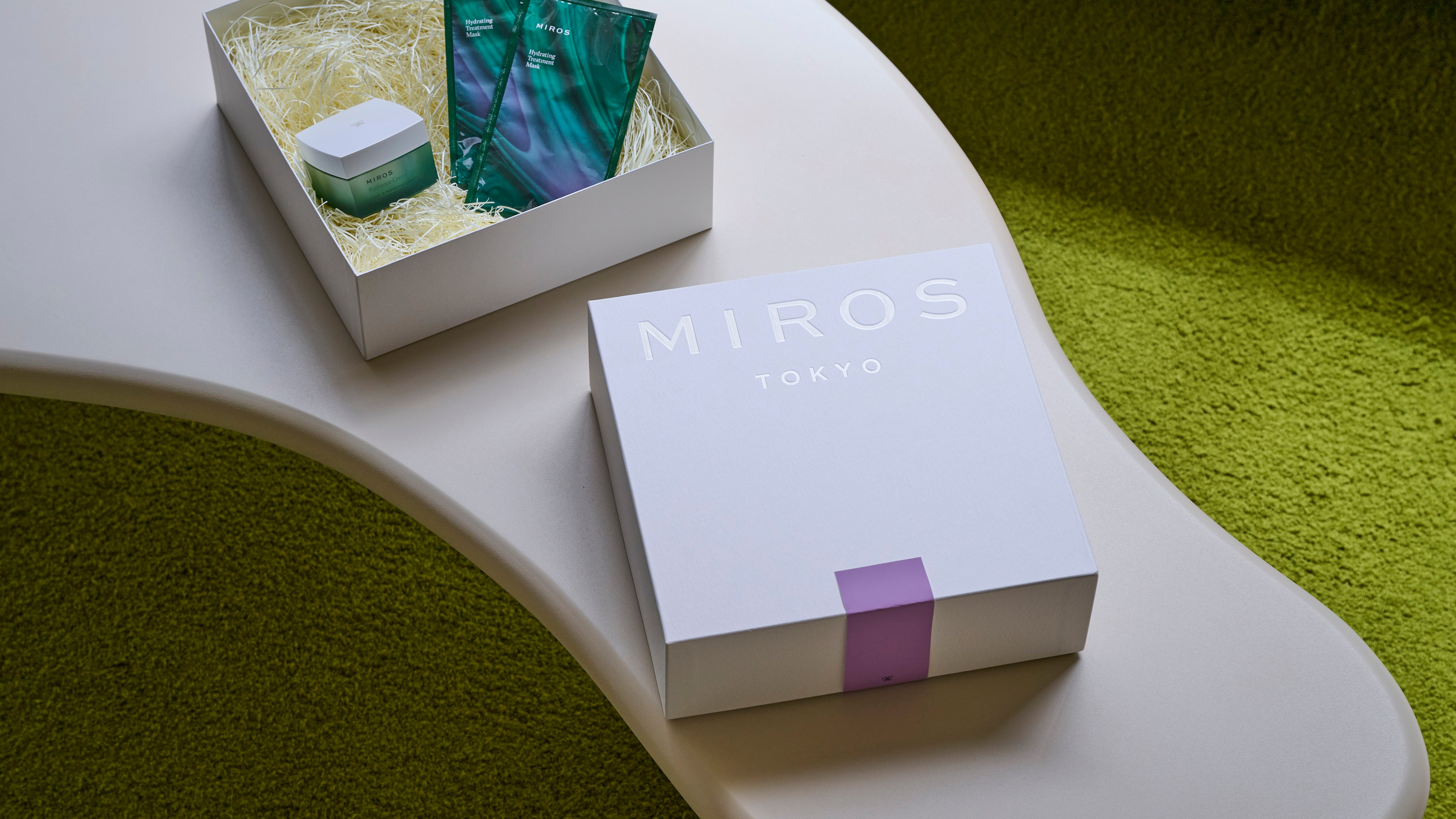 クリスマスコフレ、10月28日（水）より限定発売 – MIROS